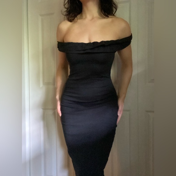 Zara Dresses & Skirts - Zara black bodycon dress with ruffled hem